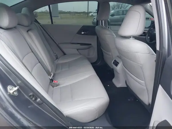 1HGCR2F9XHA244833 2017 HONDA ACCORD - Image 8