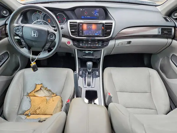 1HGCR2F9XHA263317 2017 HONDA ACCORD - Image 8