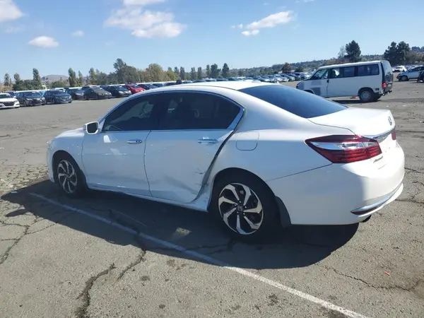 1HGCR3F00GA005376 2016 HONDA ACCORD - Image 2