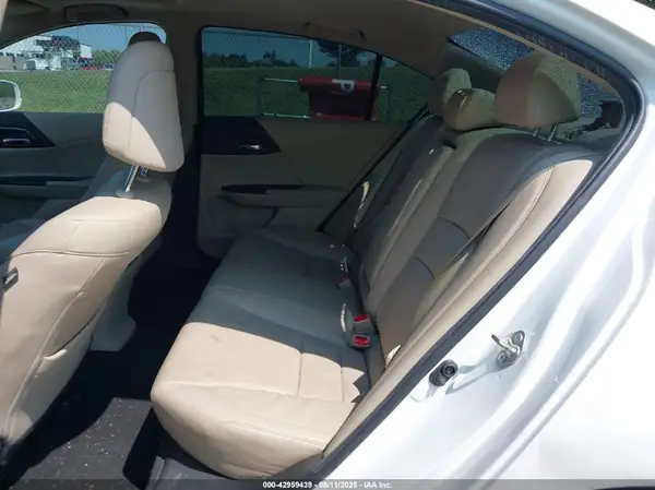 1HGCR3F00GA012666 2016 HONDA ACCORD - Image 8