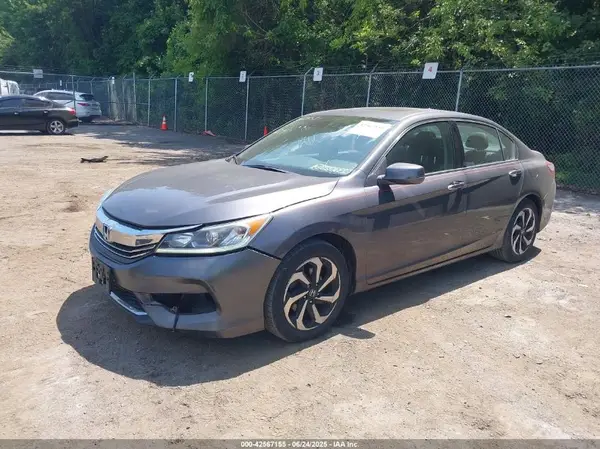 1HGCR3F00HA006349 2017 HONDA ACCORD - Image 2