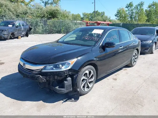 1HGCR3F00HA016900 2017 HONDA ACCORD - Image 2
