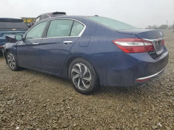 1HGCR3F00HA025158 2017 HONDA ACCORD - Image 2