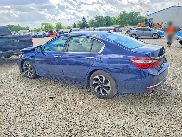 1HGCR3F00HA042607 2017 HONDA ACCORD - Image 2