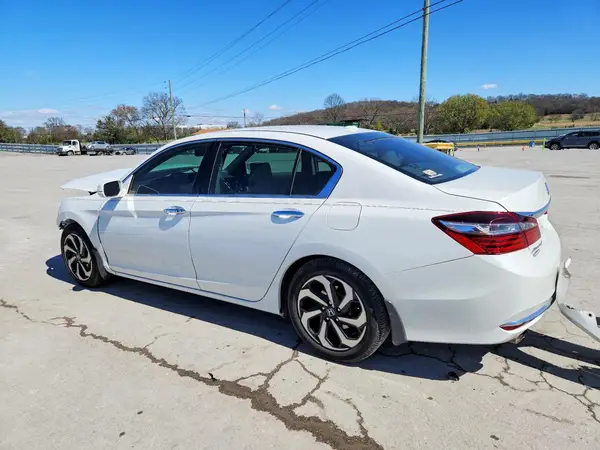 1HGCR3F00HA044079 2017 HONDA ACCORD - Image 2