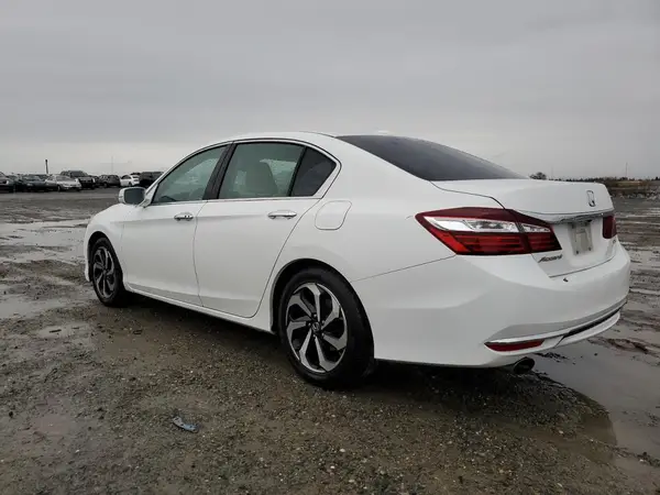 1HGCR3F01GA010988 2016 HONDA ACCORD - Image 2