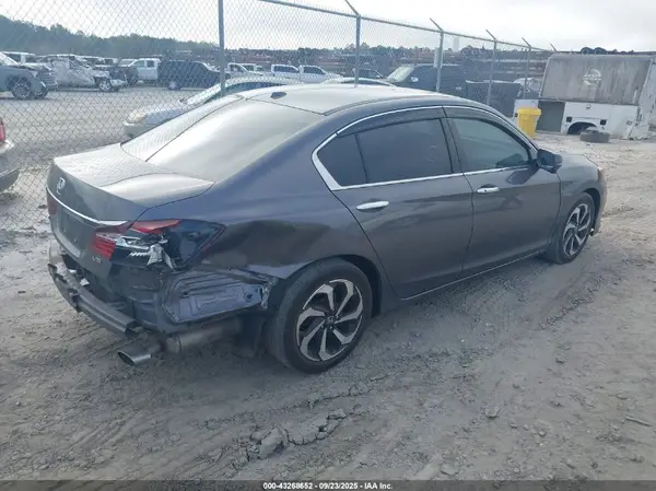 2016 HONDA ACCORD IAAI lot 43268652 auction photo 4
