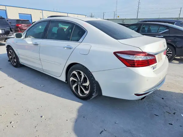1HGCR3F01GA012577 2016 HONDA ACCORD - Image 2