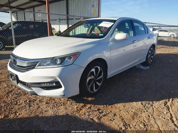 1HGCR3F02HA005090 2017 HONDA ACCORD - Image 2