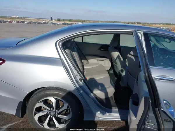 1HGCR3F02HA008992 2017 HONDA ACCORD - Image 8