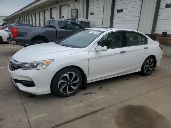 1HGCR3F02HA044083 2017 HONDA ACCORD - Image 1