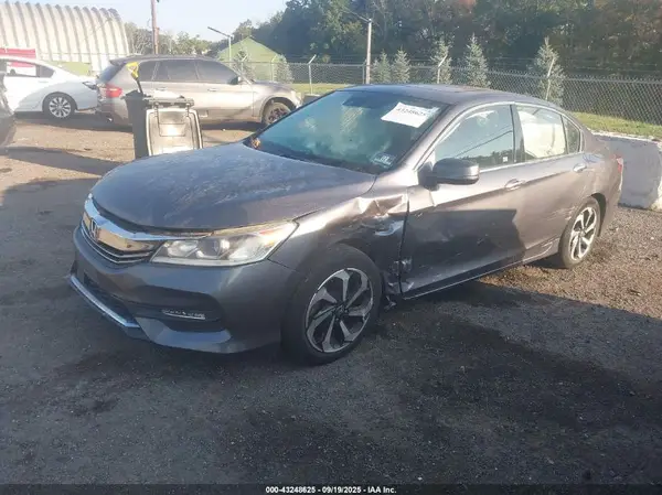 1HGCR3F03GA009115 2016 HONDA ACCORD - Image 2