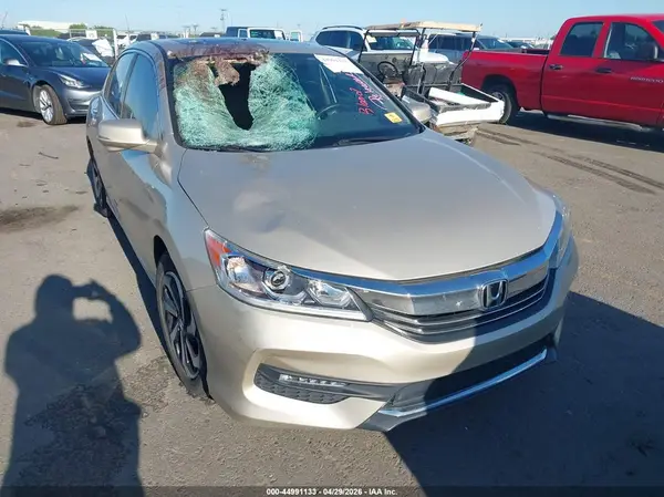 1HGCR3F03HA034940 2017 HONDA ACCORD - Image 1
