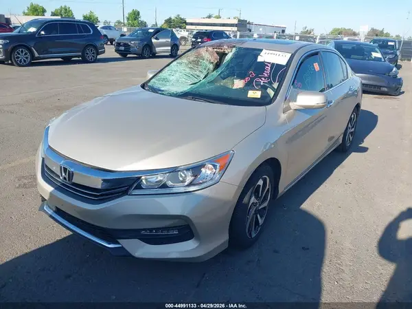 1HGCR3F03HA034940 2017 HONDA ACCORD - Image 2