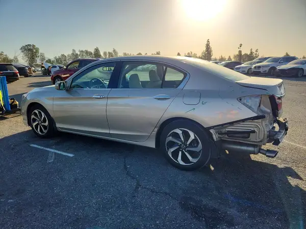 1HGCR3F03HA036218 2017 HONDA ACCORD - Image 2