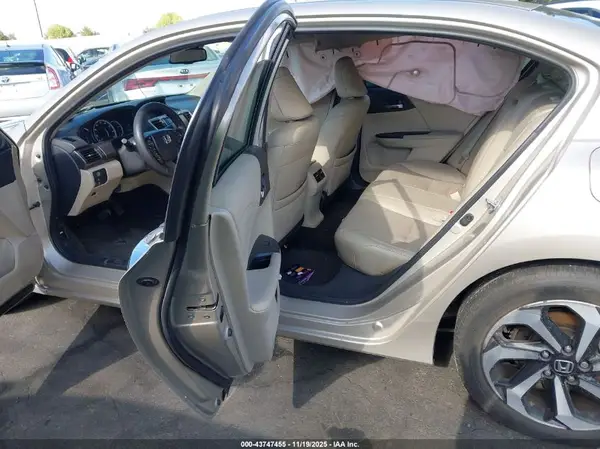 1HGCR3F03HA042732 2017 HONDA ACCORD - Image 8