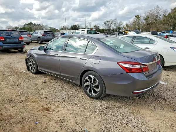 1HGCR3F03HA045789 2017 HONDA ACCORD - Image 2