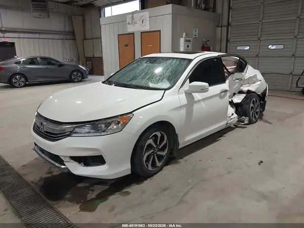 1HGCR3F04GA001511 2016 HONDA ACCORD - Image 2