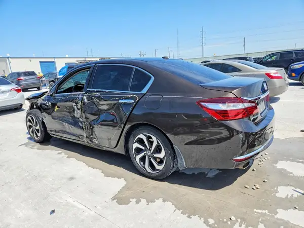 1HGCR3F04GA010404 2016 HONDA ACCORD - Image 2