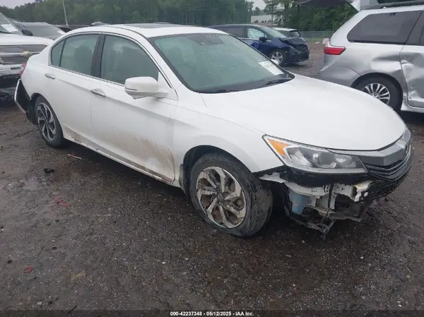 1HGCR3F04GA012587 2016 HONDA ACCORD - Image 1