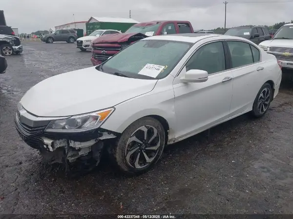 1HGCR3F04GA012587 2016 HONDA ACCORD - Image 2