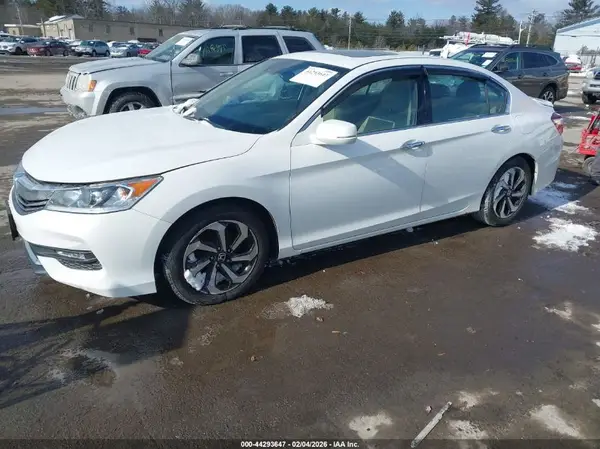 1HGCR3F04GA016154 2016 HONDA ACCORD - Image 2