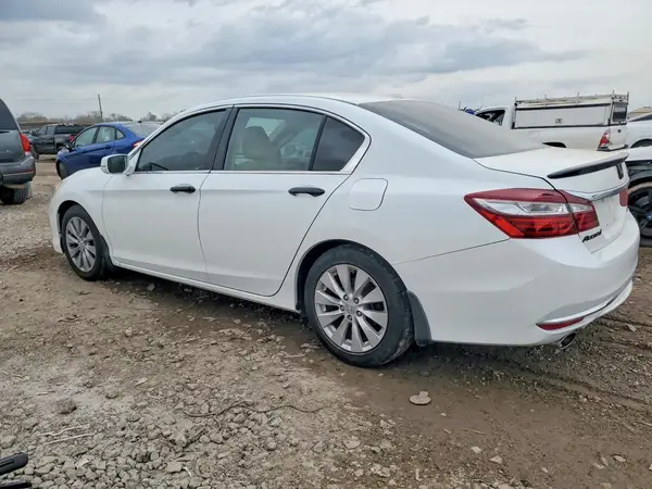 1HGCR3F04GA033679 2016 HONDA ACCORD - Image 2