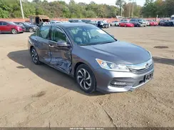 1HGCR3F04GA035786 2016 HONDA ACCORD