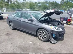 1HGCR3F04HA009870 2017 HONDA ACCORD