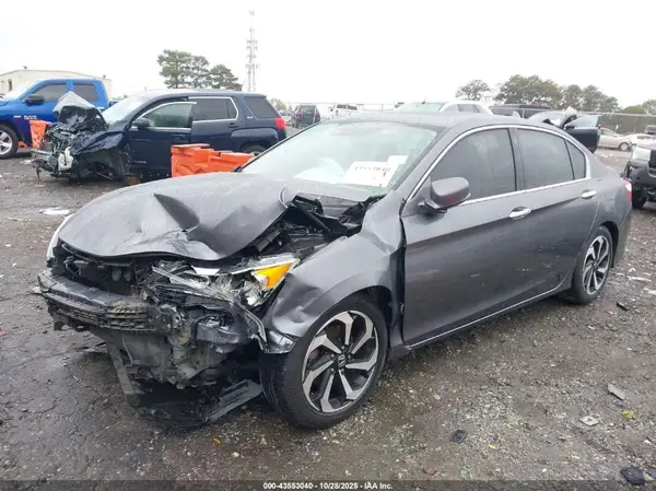1HGCR3F04HA030010 2017 HONDA ACCORD - Image 2