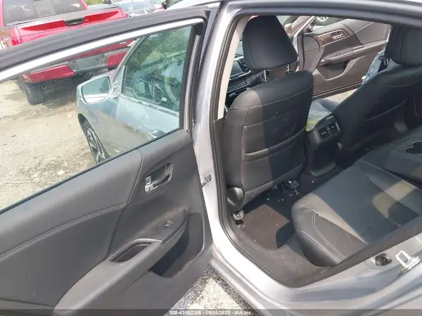 1HGCR3F04HA040200 2017 HONDA ACCORD - Image 8