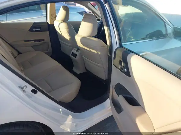 1HGCR3F05HA008386 2017 HONDA ACCORD - Image 8