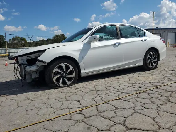 1HGCR3F05HA022661 2017 HONDA ACCORD - Image 1