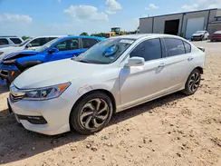 1HGCR3F05HA030923 2017 HONDA ACCORD