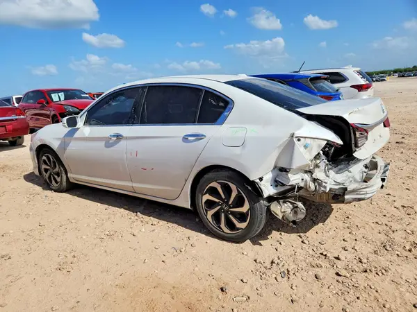 1HGCR3F05HA030923 2017 HONDA ACCORD - Image 2