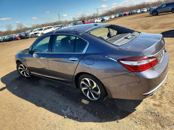 1HGCR3F05HA038651 2017 HONDA ACCORD - Image 2
