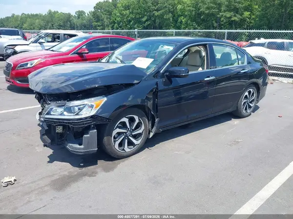 1HGCR3F05HA038908 2017 HONDA ACCORD - Image 2