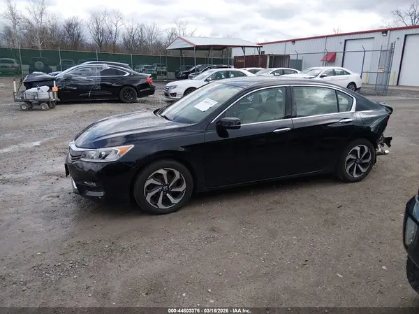 1HGCR3F05HA043073 2017 HONDA ACCORD - Image 2