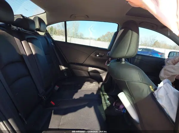 1HGCR3F06GA002062 2016 HONDA ACCORD - Image 8