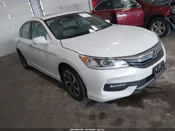 1HGCR3F06GA007195 2016 HONDA ACCORD - Image 1