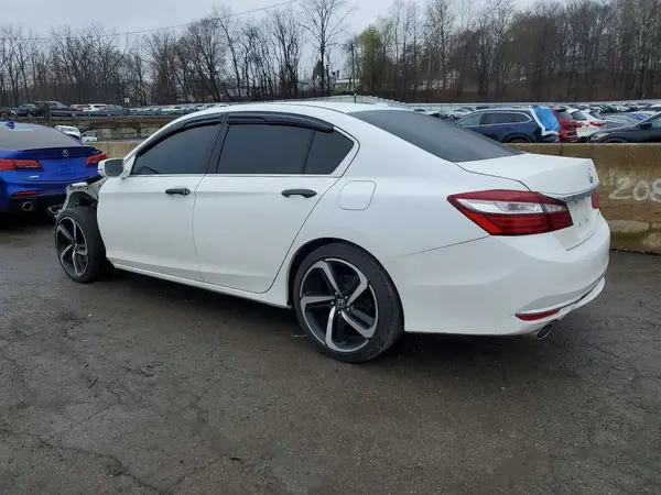 1HGCR3F06GA017760 2016 HONDA ACCORD - Image 2