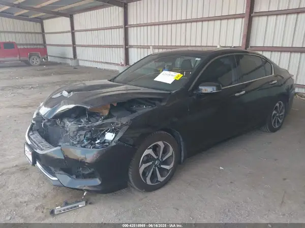 1HGCR3F06HA001883 2017 HONDA ACCORD - Image 2