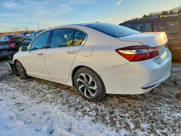1HGCR3F06HA017050 2017 HONDA ACCORD - Image 2