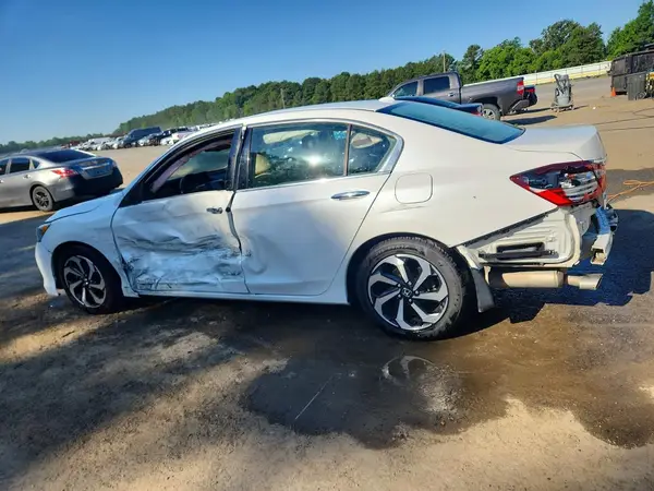 1HGCR3F07GA001034 2016 HONDA ACCORD - Image 2