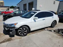1HGCR3F08GA000104 2016 HONDA ACCORD