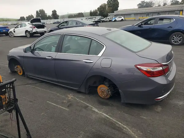 1HGCR3F08GA000197 2016 HONDA ACCORD - Image 2