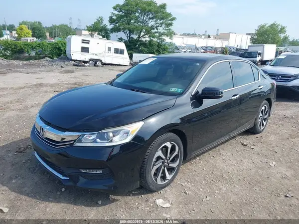 1HGCR3F08GA001754 2016 HONDA ACCORD - Image 2