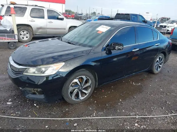 1HGCR3F08GA008705 2016 HONDA ACCORD - Image 2