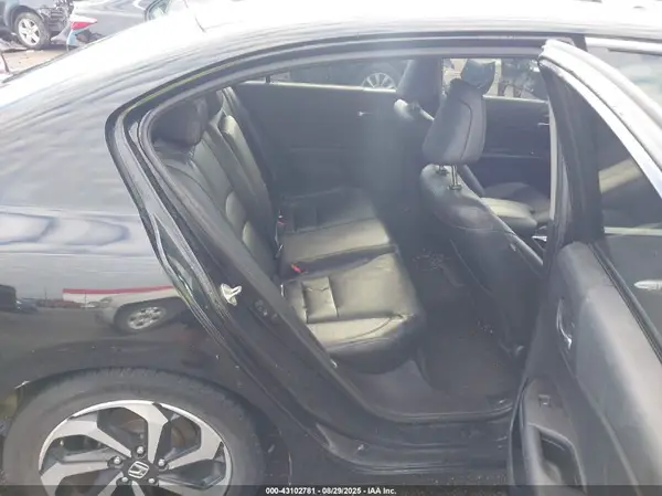 1HGCR3F08GA008705 2016 HONDA ACCORD - Image 8
