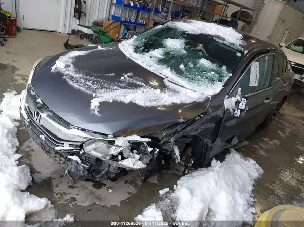 1HGCR3F08GA018246 2016 HONDA ACCORD - Image 2